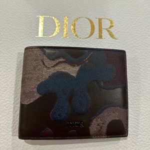 Peter Doig x Dior wallet. 100% authentic